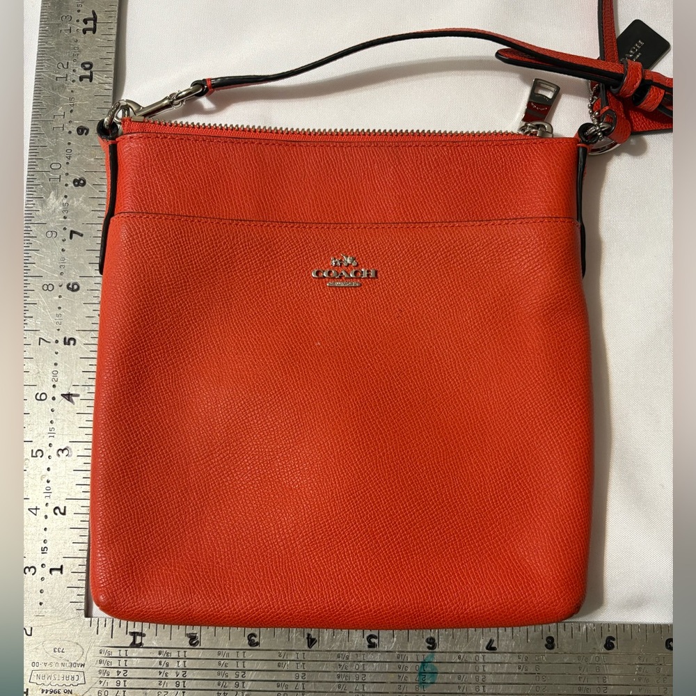 Coach Crossbody Purse women’s Orange Messenger bag Crossgrain Leather 9 X 8 - Picture 9 of 9